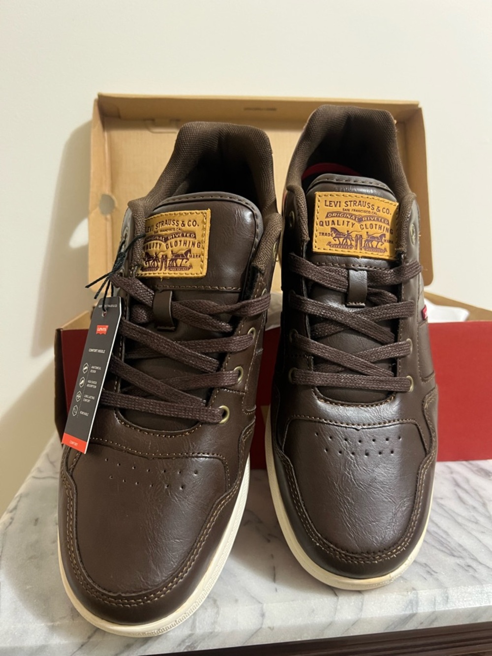 Levi's Men's Dark Brown Low-Top Lace-Up Sneakers